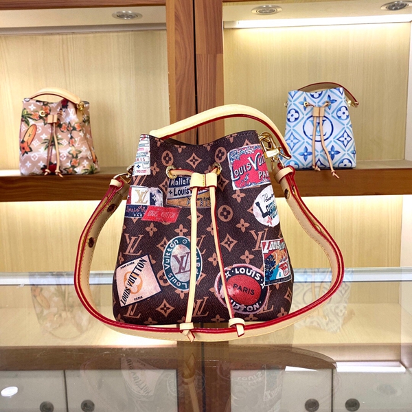 ルイヴィトンバッグ着用イメージ